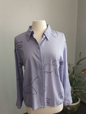 Worthington Lilac Button-Down Shirt with Black Floral Sketch